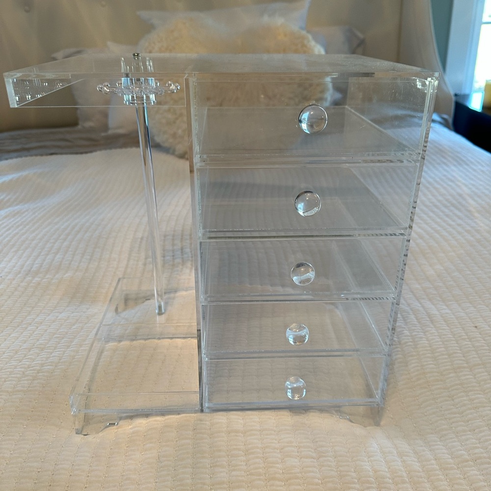 Clear Acrylic Jewelry/Makeup Organizer